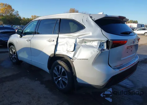 2022 Toyota Highlander Xle from USA, damaged, VIN 5TDHZRBH2NS192171